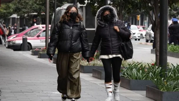 ¡Prepárate! Activan Alerta Naranja por frío extremo en CDMX este viernes