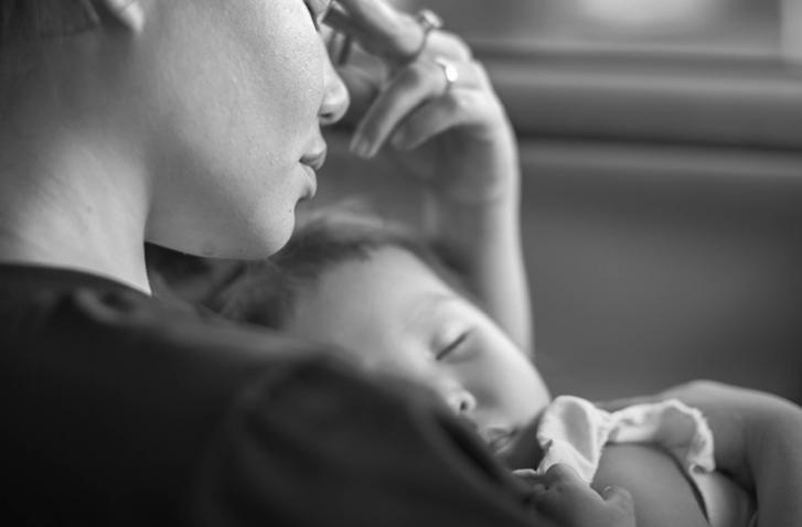 Inteligencia artificial para predecir la depresión posparto: un avance clave en salud mental materna