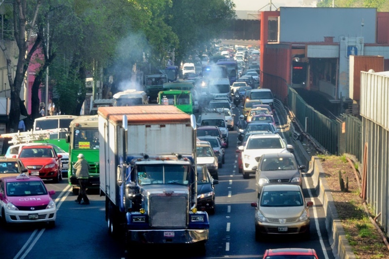 ¡Caos en las Calles! Tráfico y Marchas Paralizan la CDMX