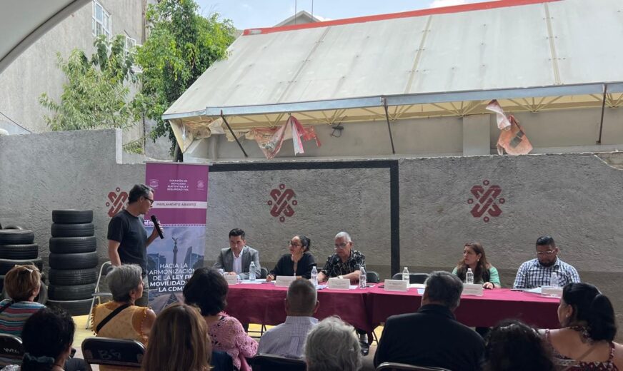 La capital en movimiento: armonizarán ley para garantizar traslados seguros y humanos