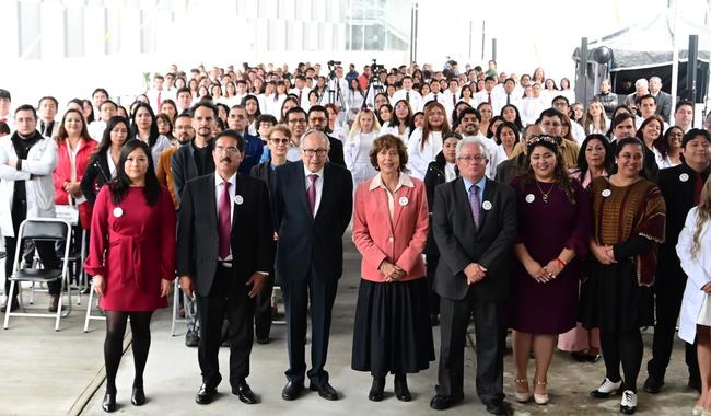 Nace una nueva generación de médicos comunitarios: UNISA envía 229 internos a Sedesa, ISSSTE e IMSS