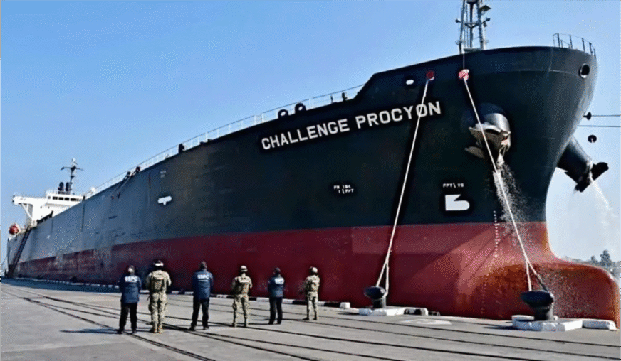 Caen jefes de aduanas en la frontera por escándalo de huachicol fiscal