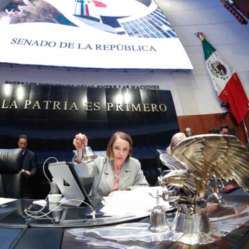 Senado aprueba en fast track reforma al amparo; oposición denuncia simulación de retroactividad