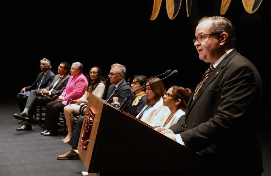 Rector de la UNAM llama a defender el pensamiento libre y rechazar la polarización
