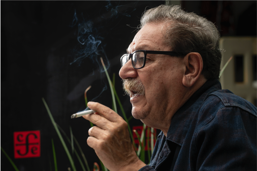 Escritoras se rebelan contra Paco Ignacio Taibo II por comentarios machistas en el FCE