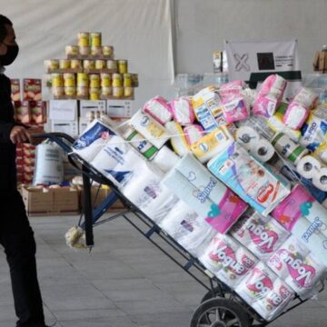 Desde la ciudad hacia Veracruz: Operativo masivo de apoyo a damnificados