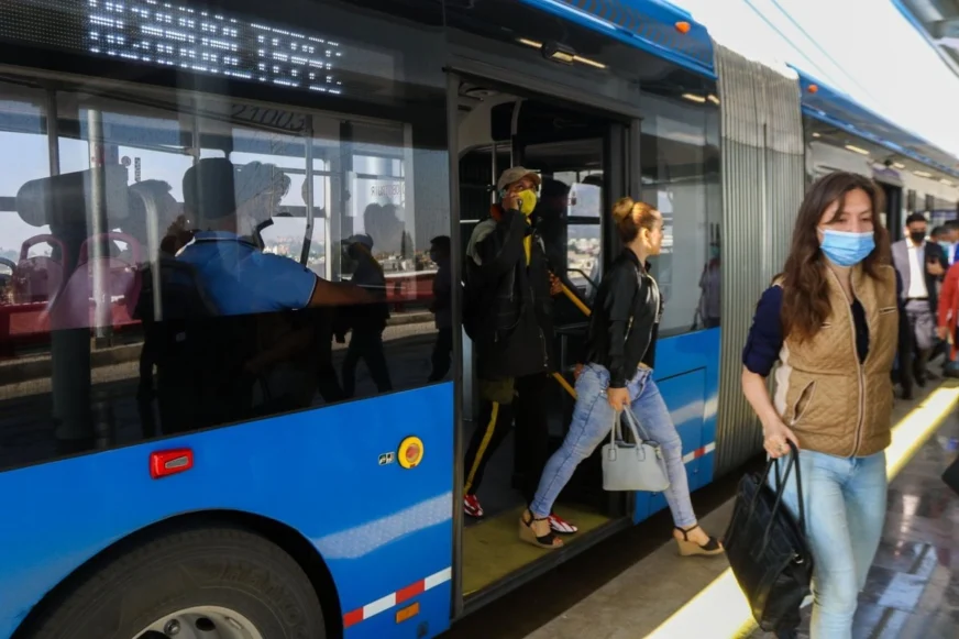 Tres años del Trolebús Elevado: movilidad eléctrica que transforma el oriente de la capital