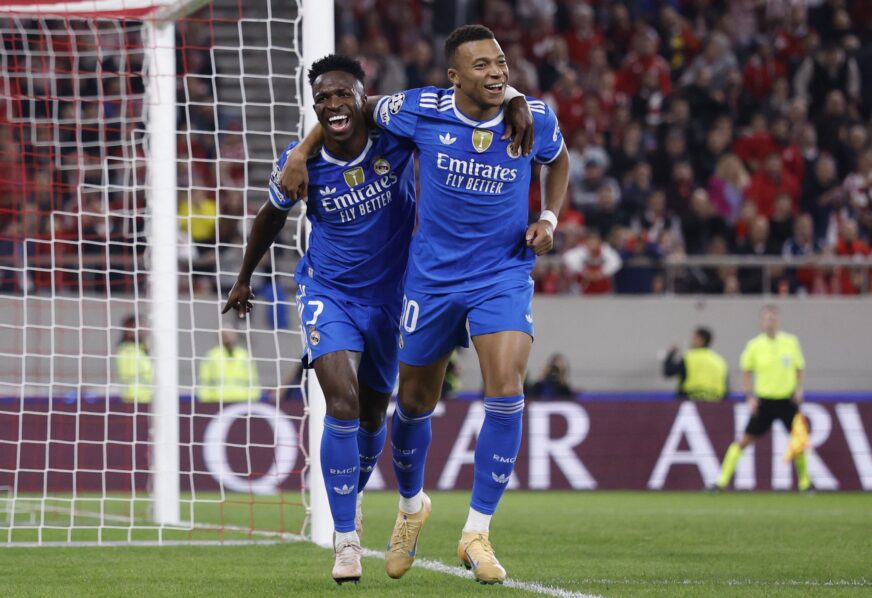 Real Madrid remonta con póker de Mbappé y asegura su cuarto triunfo en Champions