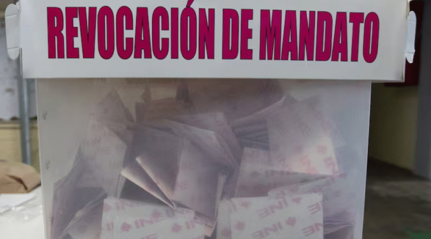 Morena da luz verde para que gobernadores también enfrenten la revocación de mandato en 2027