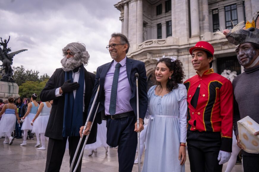 Infancias de PILARES presentan innovadora versión de El Cascanueces en Bellas Artes
