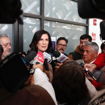 Productores llegan a San Lázaro para presionar cambios a ley de aguas