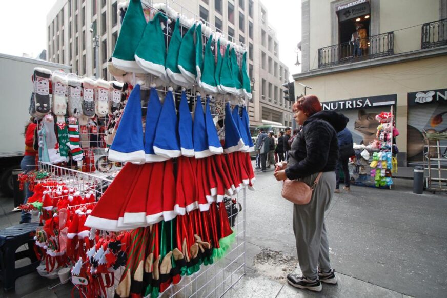 SECGOB rechaza expansión de comercio en vía pública previo a temporada decembrina