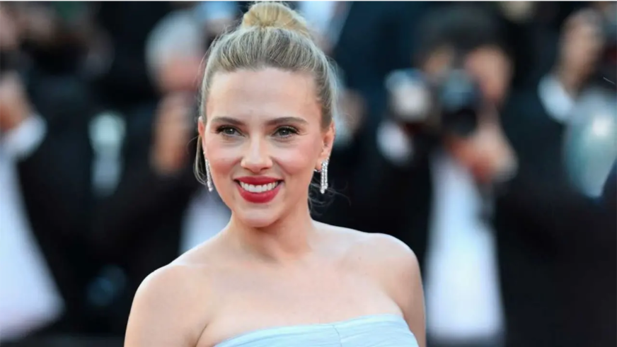 ¿Scarlett Johansson salta de Marvel a DC? Rumores señalan que podría unirse a “The Batman II”
