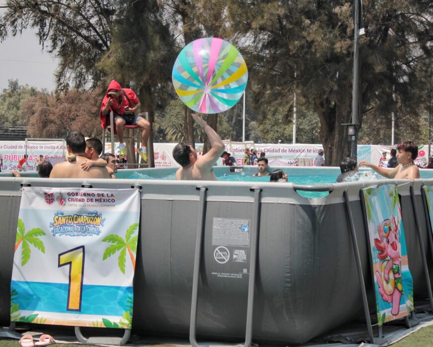 Programa “Santo Chapuzón” supera las 12 mil visitas en albercas durante Semana Santa en la capital