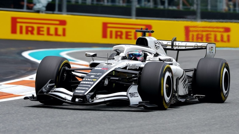Cadillac F1 falla en estrategia de tiempo con Sergio Pérez en Montreal