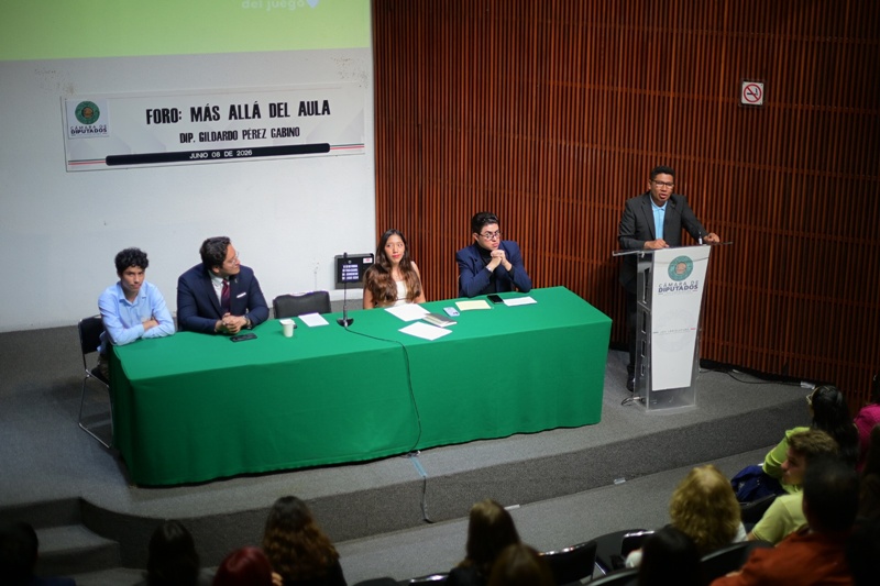 Foro legislativo analiza rezago educativo y retos de infraestructura en México