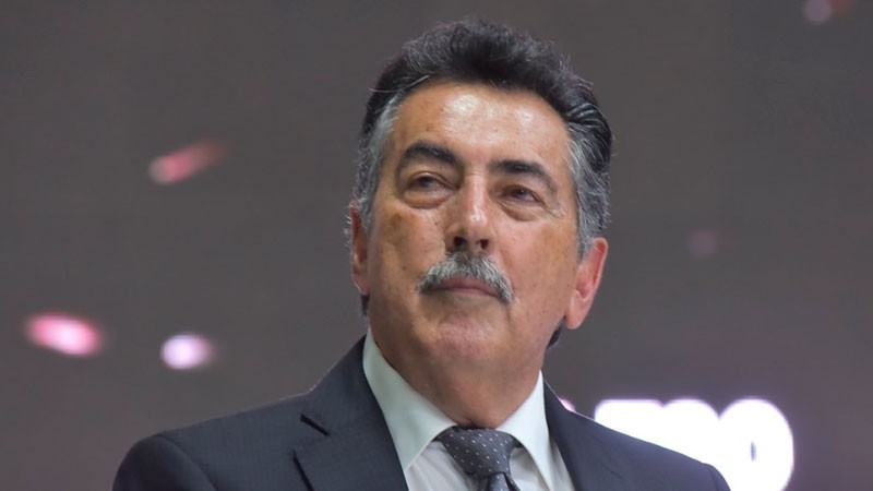 Javier Lamarque alista licencia en Cajeme rumbo a Sonora 2027
